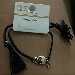 Skull anklet